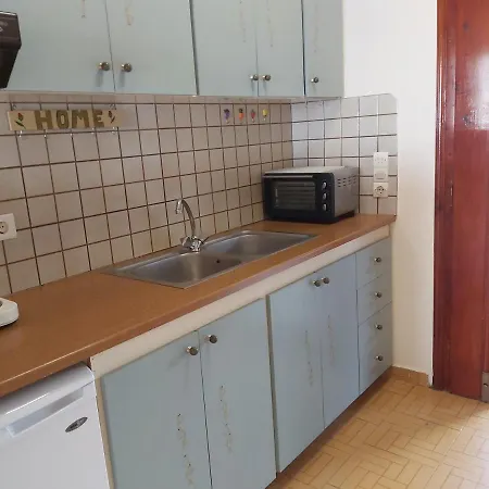 בית נופש Almyra In Mani