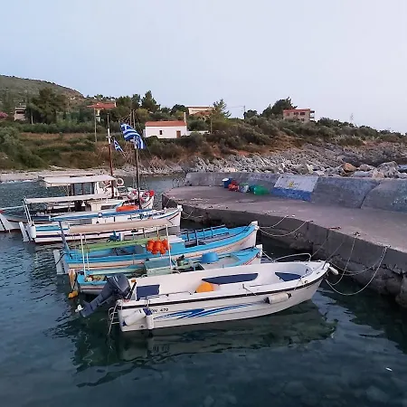 Almyra In Mani בית נופש *